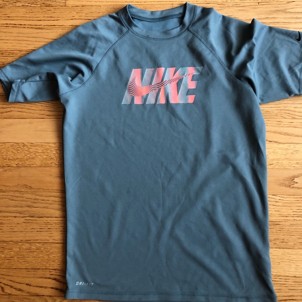 Nike dry fit T-shirt